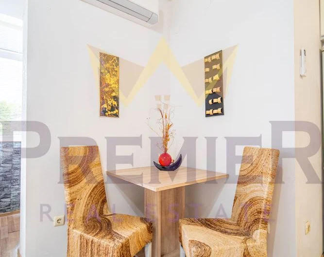 Тристаен апартамент в Траката с подземно паркомясто - - снимка 2 - Имоти Премиер