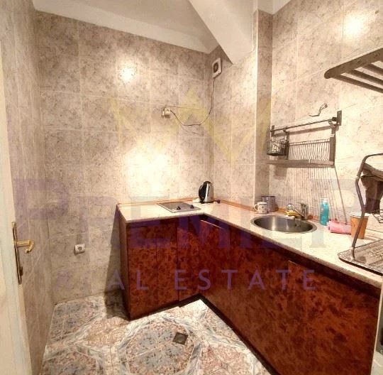 Тристаен апартамент в Център -  - снимка 1 - Имоти Премиер