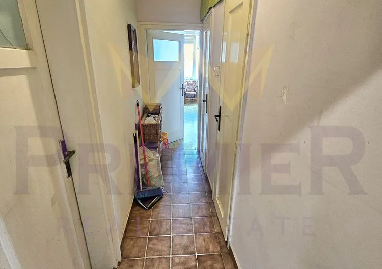 Тристаен апартамент в Център -  - снимка 20 - Имоти Премиер