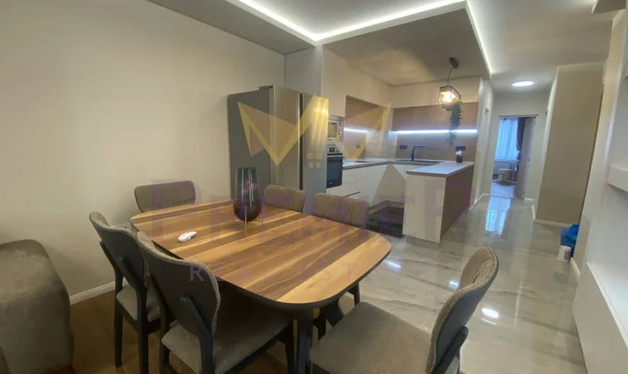 Тристаен апартамент в център -  - снимка 3 - Имоти Премиер