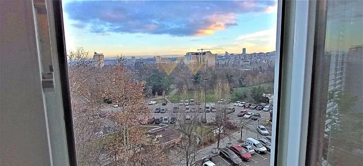 Тристаен апартамент в Център -  - снимка 5 - Имоти Премиер