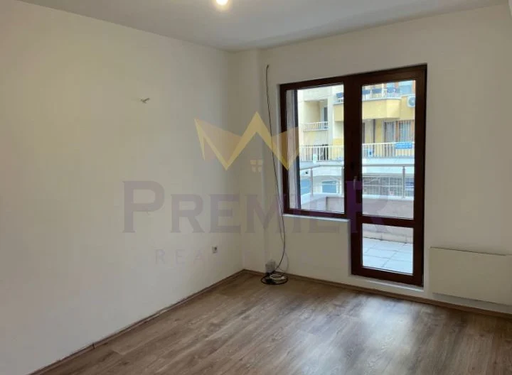 Тристаен апартамент в Център -  - снимка 5 - Имоти Премиер