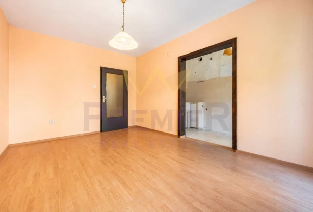 Агенция за недвижими имоти - Имоти Премиер - имот - 1232232, Цена: 175000 EUR