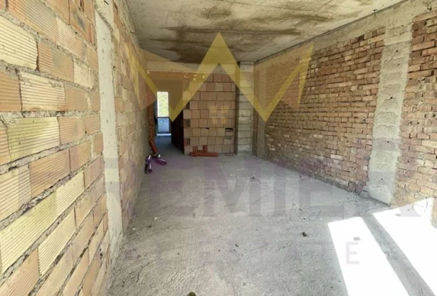 Агенция за недвижими имоти - Имоти Премиер - имот - 952986, Цена: 159000 EUR