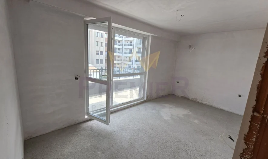 Тристаен Апартамент в центъра на Бургас - - снимка 1 - Имоти Премиер