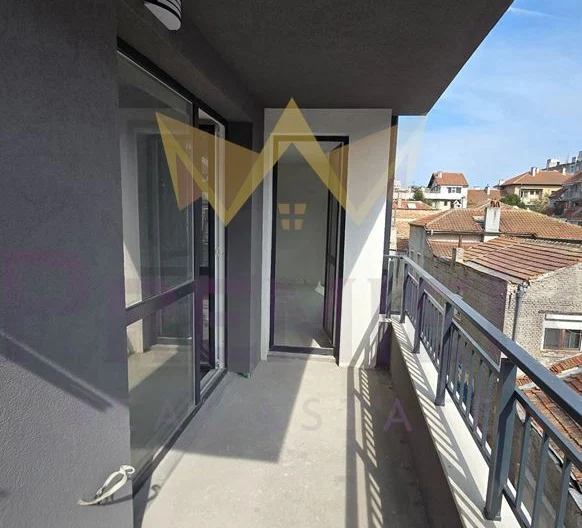 Тристаен Апартамент в центъра на Бургас - - снимка 10 - Имоти Премиер