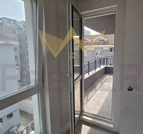 Тристаен Апартамент в центъра на Бургас - - снимка 5 - Имоти Премиер