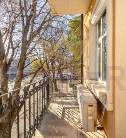 Тристаен апартамент в Центъра на София -  - снимка 11 - Имоти Премиер