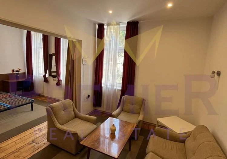 Тристаен апартамент в Центъра на София -  - снимка 2 - Имоти Премиер