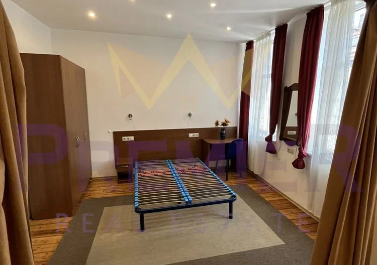 Тристаен апартамент в Центъра на София - - снимка 3 - Имоти Премиер