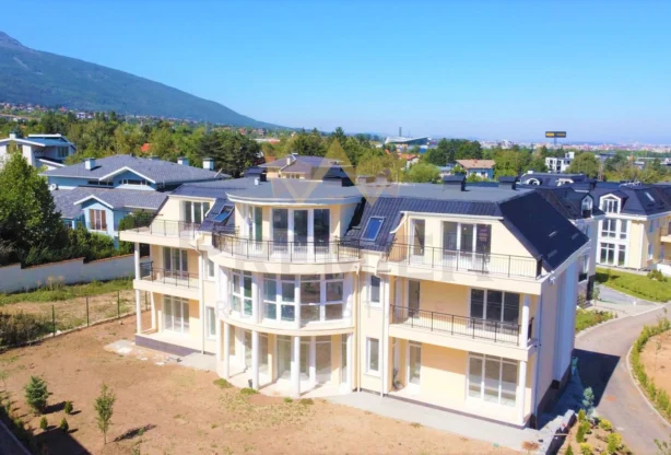 Агенция за недвижими имоти - Имоти Премиер - имот - 663809, Цена: 343200 EUR