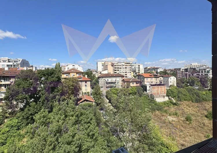 Тристаен апартамент в ж.к. Банишора -  - снимка 12 - Имоти Премиер