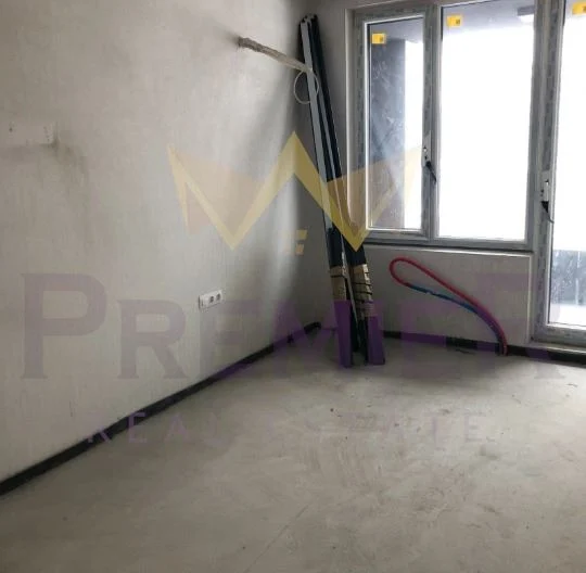 Тристаен апартамент в ж.к Банишора -  - снимка 6 - Имоти Премиер