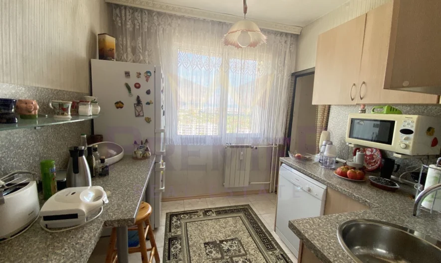 Тристаен апартамент в  ж.к.  Красна Поляна 1 -  - снимка 11 - Имоти Премиер