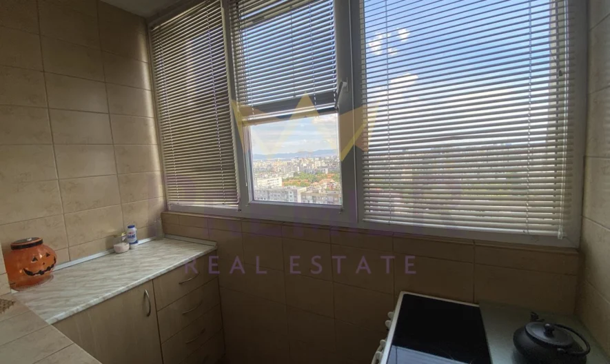 Тристаен апартамент в  ж.к.  Красна Поляна 1 -  - снимка 12 - Имоти Премиер