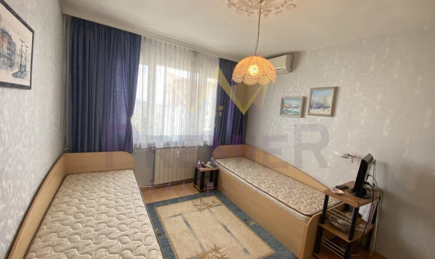 Тристаен апартамент в  ж.к.  Красна Поляна 1 -  - снимка 7 - Имоти Премиер