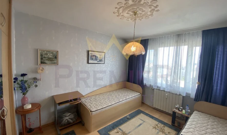 Тристаен апартамент в  ж.к.  Красна Поляна 1 -  - снимка 8 - Имоти Премиер