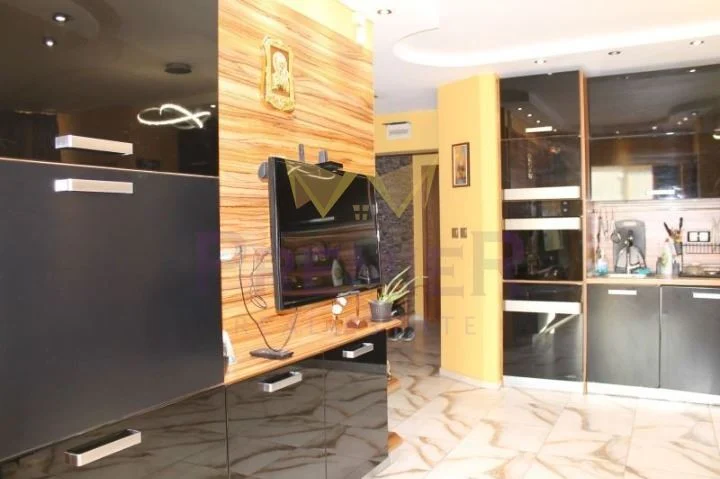 Тристаен апартамент в ж.к. Люлин 8 -  - снимка 9 - Имоти Премиер