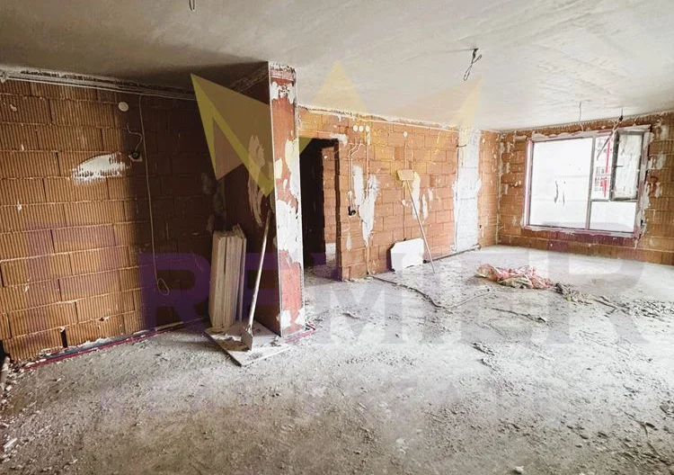 Тристаен апартамент в ж.к. Младост 4 - - снимка 2 - Имоти Премиер