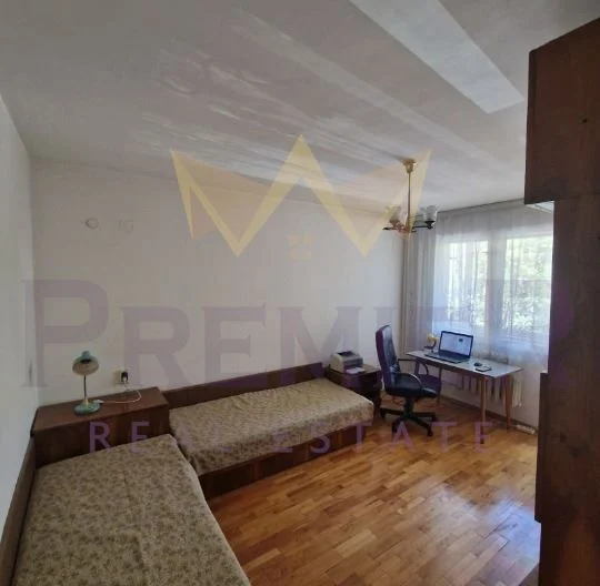 Тристаен апартамент в ж.к. Разсадника -  - снимка 7 - Имоти Премиер