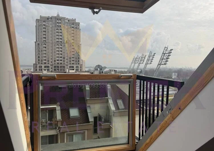 Тристаен апартамент в ж.к. Зорница - - снимка 5 - Имоти Премиер