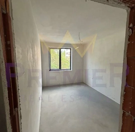 Тристаен апартамент в ж.к.Надежда 1 -  - снимка 4 - Имоти Премиер