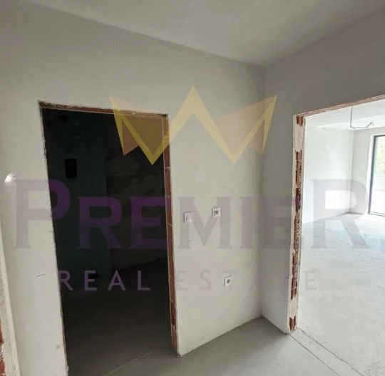 Тристаен апартамент в ж.к.Надежда 1 -  - снимка 8 - Имоти Премиер