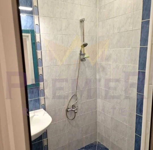 Тристаен апартамент в ж.к.Толстой - - снимка 11 - Имоти Премиер