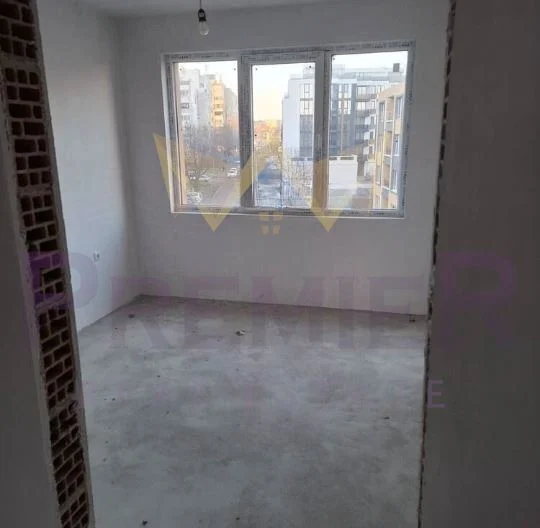 Тристаен Апартамент в Зона В на Меден Рудник -  - снимка 3 - Имоти Премиер