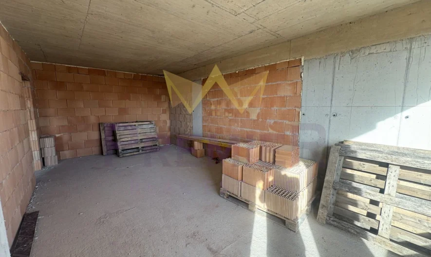 ТРИСТАЕН АПАРТАМЕНТ ВЪВ КАЙСИЕВА -  - снимка 2 - Имоти Премиер