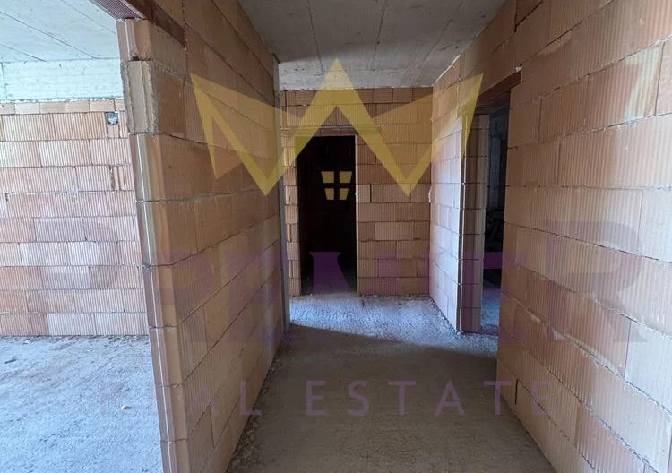 ТРИСТАЕН АПАРТАМЕНТ ВЪВ КАЙСИЕВА -  - снимка 5 - Имоти Премиер