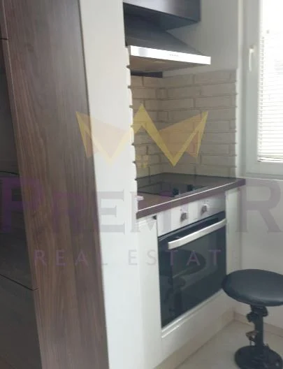 ТРИСТАЕН АПАРТАМЕНТ, ВЪЗРАЖДАНЕ 3 - - снимка 3 - Имоти Премиер