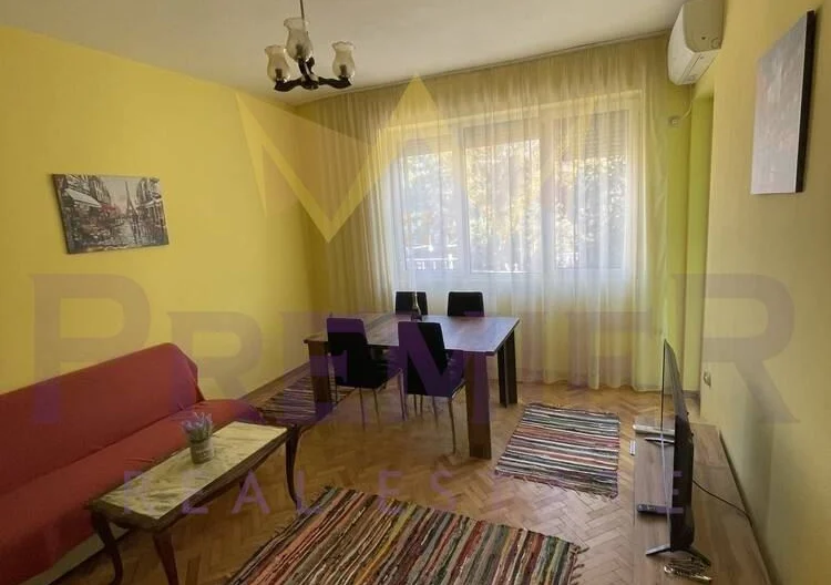 Тристаен апартамент зад хотел Тримонциум -  - снимка 1 - Имоти Премиер