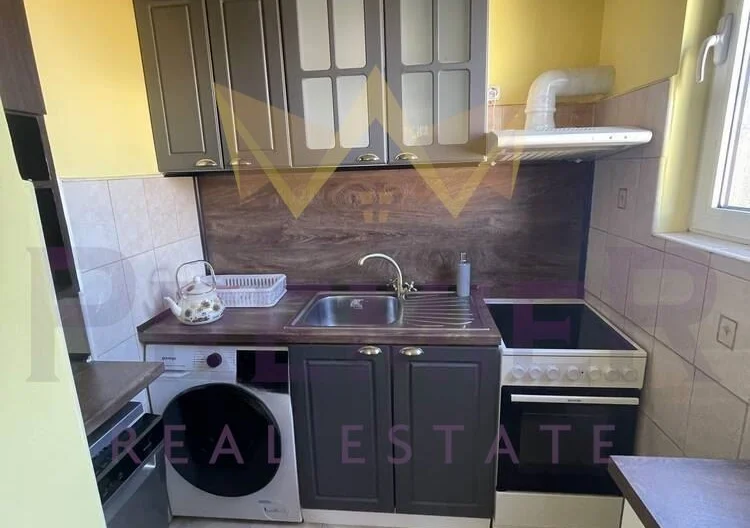 Тристаен апартамент зад хотел Тримонциум -  - снимка 5 - Имоти Премиер