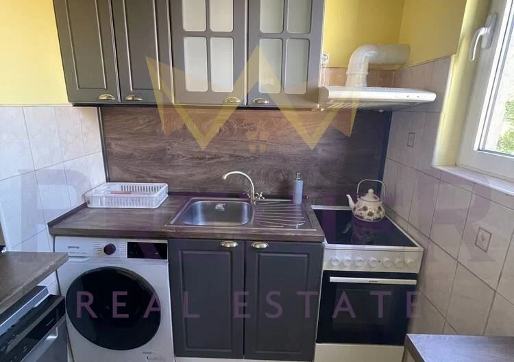 Тристаен апартамент зад хотел Тримонциум -  - снимка 6 - Имоти Премиер