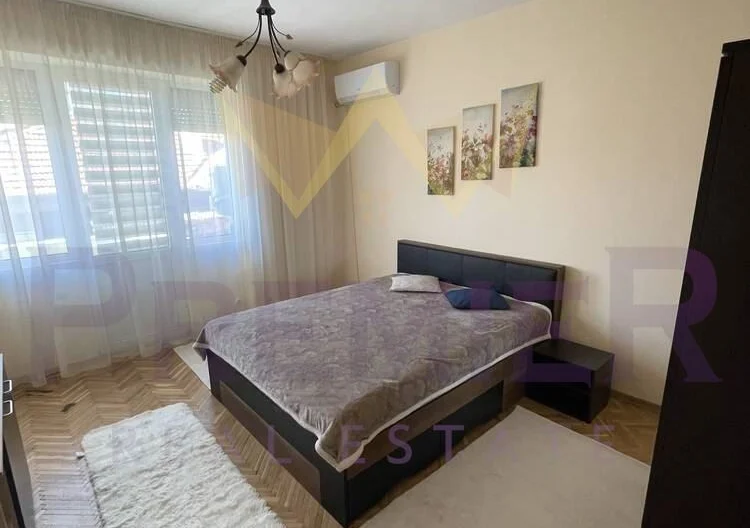 Тристаен апартамент зад хотел Тримонциум -  - снимка 7 - Имоти Премиер