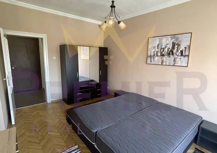 Тристаен апартамент зад хотел Тримонциум -  - снимка 9 - Имоти Премиер