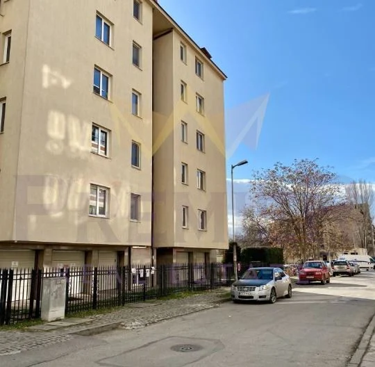 Тристаен апартамент жк. Хаджи Димитър -  - снимка 11 - Имоти Премиер