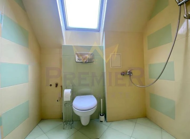 Тристаен апартамент жк. Хаджи Димитър -  - снимка 9 - Имоти Премиер