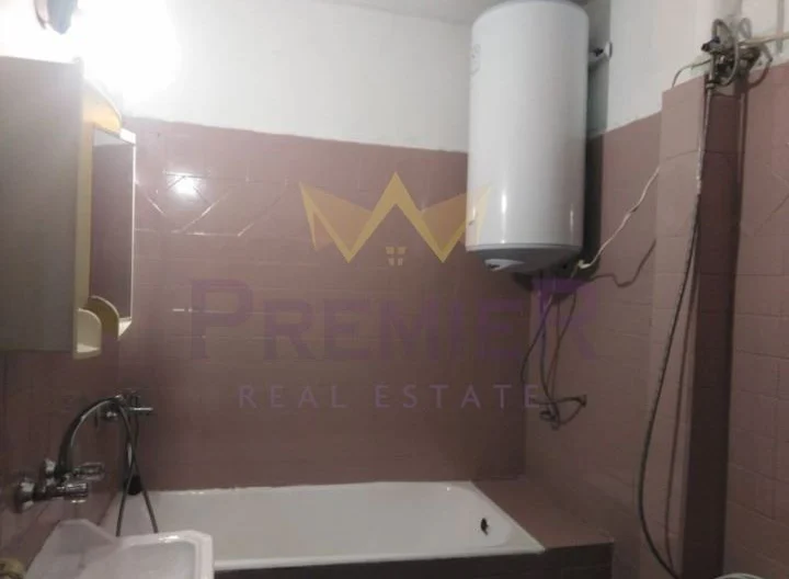 Тристаен апартамент жк. Сухата река -  - снимка 7 - Имоти Премиер