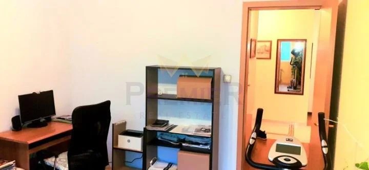 Тристаен апартамент ж.к. Свобода - - снимка 6 - Имоти Премиер