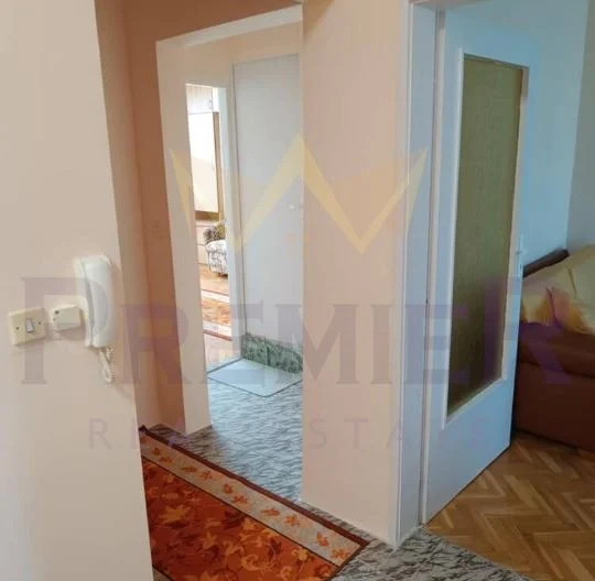 ТРИСТАЕН АПАРТАМЕНТ, Ж.К ВЪЗРАЖДАНЕ 1 - - снимка 10 - Имоти Премиер