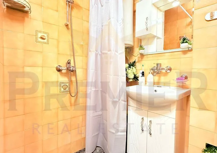 Тристаен Апартамент  ж.к. Владиславово Варна -  - снимка 8 - Имоти Премиер