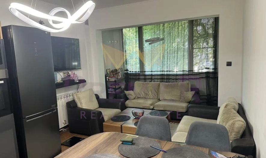 Тристаен апартамент жк.Тракия -  - снимка 1 - Имоти Премиер