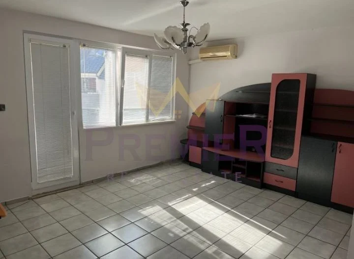 ТРИСТАЕН АПАРТАМНЕТ ЗАВОД ДРУЖБА - - снимка 3 - Имоти Премиер