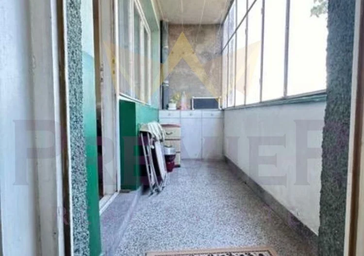 Тристаен Червен площад - - снимка 12 - Имоти Премиер