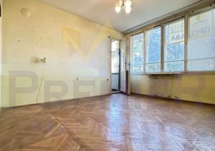 Тристаен Червен площад - - снимка 6 - Имоти Премиер