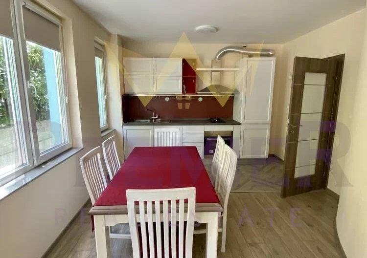 ТРИСТАЕН ЧИСТО НОВ АПАРТАМЕНТ ЧЕРВЕН ПЛОЩАД - - снимка 1 - Имоти Премиер