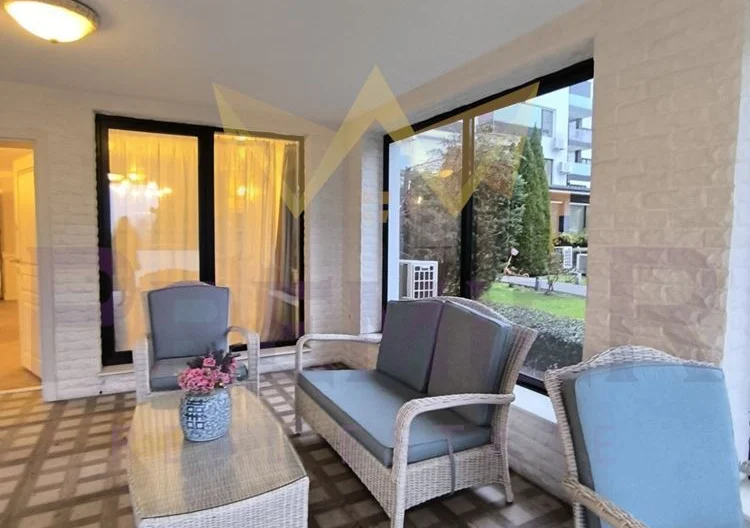 Тристаен дизайнерски апартамент Св.Константин и Елена - - снимка 19 - Имоти Премиер