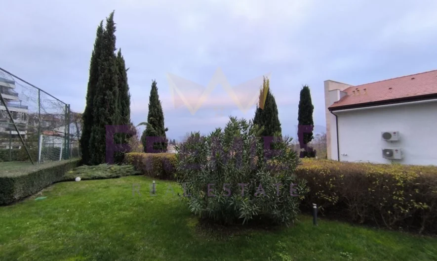 Тристаен дизайнерски апартамент Св.Константин и Елена - - снимка 20 - Имоти Премиер